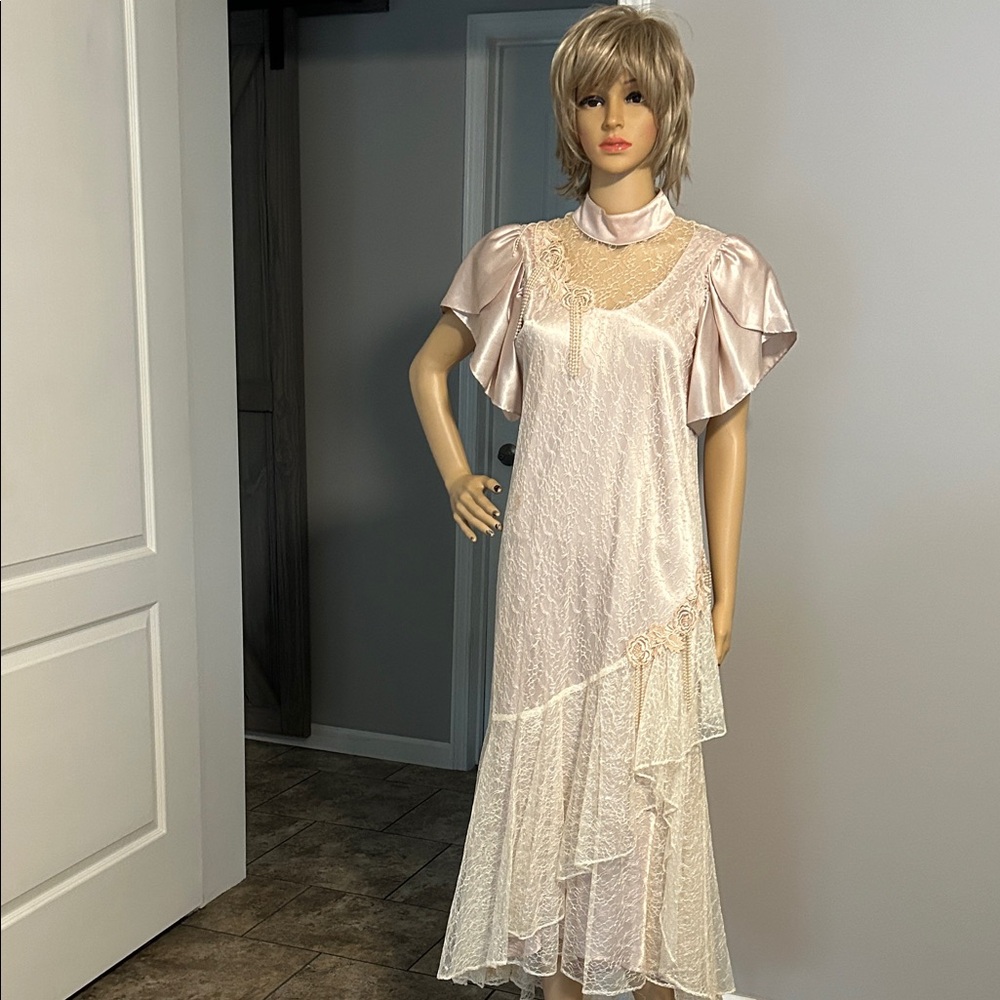 Cachet By Bari Protas Vintage 80’s Elegant Lace Romantic Satin Evening  Dress